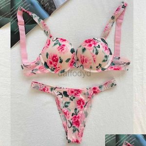 Bragas para mujer Bragas para mujer Victorias Secret Letter Conjunto de sujetador y panty Ropa interior de mujer de encaje sexy Tanga Lencería Push Up Traje de regalo rosa sin costuras 2 Dhtor ldd240311