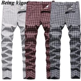 Broek zijn kracht Casual mannen controleren een broek mannelijke chino broek heren plaid mager slanke vrijetijdsbedrijfsproeken plus size pantalones hombre