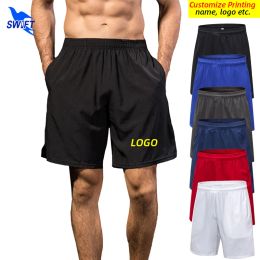 Pantalon personnaliser le logo short de course à sec rapide Men de sport solide vêtements de fitness Bodybuilding court pantalon de gym
