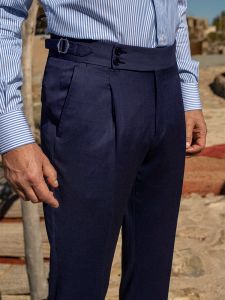 Broeken in Italiaanse stijl op maat gemaakte broeken op maat gemaakte broeken slim fit super 110 wollen nette broek licht marineblauw groot verlengd lipje enkele plooi