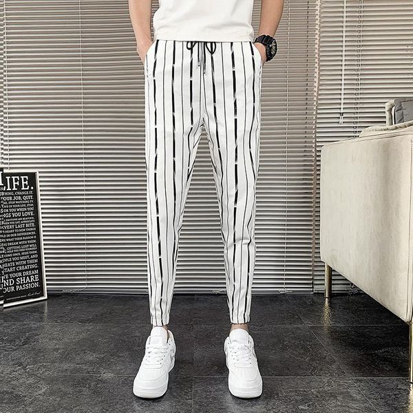 Pantalon coréen été fines rayures verticales sarouel hommes vêtements 2023 simple streetwear coupe ajustée pantalon de jogging décontracté noir/blanc