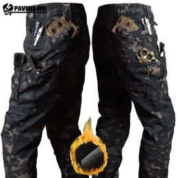 Broek tactische broek mannen x7 zachte schaal fleece winddichte waterdichte camo gevechten broek S4XL big pocket slipresistente wandelbroek