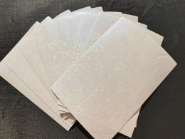 Navire gratuit en papier 210 x 297 mm Holographic Love Heart Foil Adhesive Ruban Back Hot Stamping sur papier 50 Feuilles Package de bricolage Carte couleur