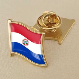 Broche con insignia de resina de cristal de la bandera nacional de Paraguay, insignias de bandera del mundo