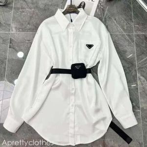 PARDA -ontwerpers vlekken Triangle Letter Shirts Tops Quality Chiffon dames blouses sexy jas met taille tas witte blouse voor dames prades tas 240