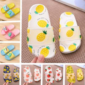 Ouder-kind Slipper Zomer Dia's Cartoon Vrouwen Kinderen Slippers Thuis Slippers Slip Dia Dames Schoenen Kinderen Comfortabele Slippers