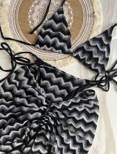 Les classiques de Paris crochet trois pièces bikini sets dames jupe de luxe de maillot de bain rayé de maillot de maillot de bain sexy de la plage de plage de la plage pour femmes