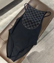 Parijs Designer Damesbadpak uit één stuk Met strass ingelegde hoogwaardige monokini Luxe bikiniset Modemerk Strandkleding Badmode Sexy bodysuits XL met tags