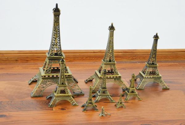 Paris Eiffel Tower Decoraciones Modelo Figurine Estatua de aleación de zinc Souvenirs Decoración del hogar Regalos creativos artesanales de metal1183222