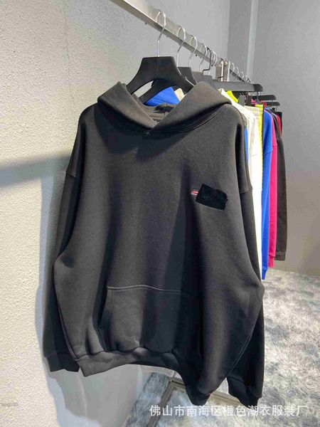 Sudadera de felpa con capucha de manga suelta con pegamento negro bordado de ondas de coque edición alta marca de moda de París Otoño Invierno b