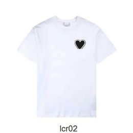 Paris Fashion Mens Designer T-shirt Amis brodé coeur rouge couleur unie Big Love col rond T-shirt à manches courtes pour hommes et femmes avec le même paragraphe Nijy7nr5