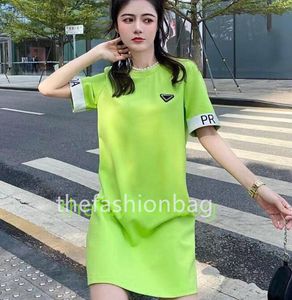 Paris Fashion Summer Dames Casual Dress Designer High-End Round Round Neck Sexy Women's Long T Shirt Luxury Triangle Paste