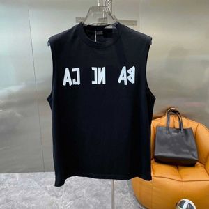 Paris Mens T-shirts France LETTRE LUXURIE LETTRE GRAPHIQUE PRINT MODE ME LETT-MOI TSHIRT FEMMES 2B Vêtements décontractés en coton Tées Polo Tabarrage de gilet