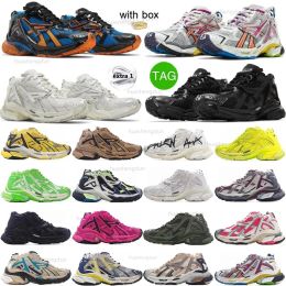 Chaussures de créateurs Paris Runner 7.0 baskets transmises multicolores gris bleu rouge noir fluo rose borgogne déconstruction jogging randonnée 7 hommes chaussures décontractées