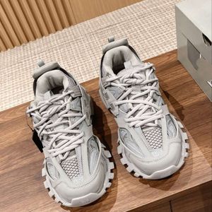 Paris troisième génération Rise chaussures de sport à semelles épaisses pour femmes en cuir décontracté Couple vieux hommes de course de luxe Designer 0EP3