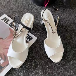 Parijse ontwerper Small C Style Dames dames chunky comfortabele sandalen elegante zomer vis teen sandalen dames halter hakken luxe schoenen dames hoge hakken feest bruiloft
