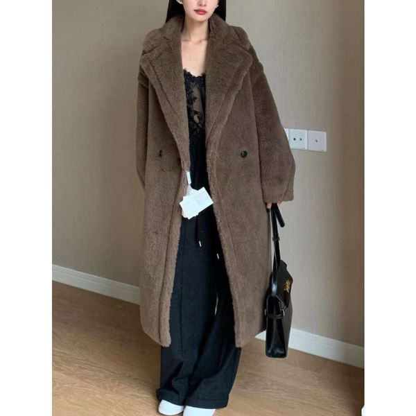 Parkas Manteau Cachemire Chaud Designer Mode Hiver Femmes Maxmaras Élégant Ours En Peluche Contour Grain Alpaga Laine Cisaillement Moyen Long Poils De Chameau Une Pièce FRN1