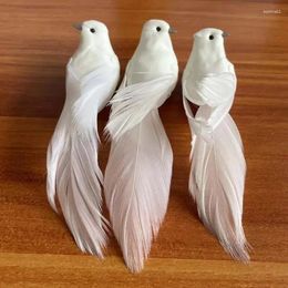 Décoration de fête 10-13 cm 3-3.5cm / 12pcs faux oiseau mini oiseaux blancs plumes de mousse artificielle colombes avec clip pour la décoration de mariage