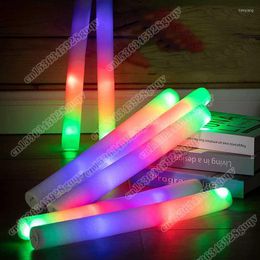 Feestdecoratie 10/30/50/60 stcs/lot Glow sticks bulk kleurrijke led schuim stick cheer buis rgb in het donkere licht voor