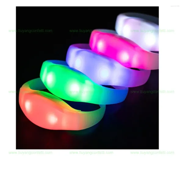 Décoration de fête 100 / 50pcs Fantasie Bracelet flash long temps Bracelet SAFE Electronic LED Toys For Bar Night Light Men Women Kids DJ