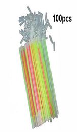 Décoration de fête 100pcs Neon Glowstick bâtons de fluorescence colorés jouets bracelets collier lueur dans les fournitures de bâton de lumière sombre 3759705