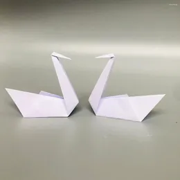Décoration de fête 100pcs préfabriqués origami cygnes oiseaux de mariage blancs pour anniversaire fiançailles baby shower faveur fournitures d'anniversaire