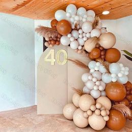 Décoration de fête 102 pièces Kit de guirlande de ballons orange doublé crème pêche arc marron nu joyeux 30e 40e anniversaire décor de mariage