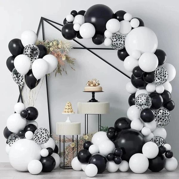 Décoration de fête 107pcs ballon Garland Black Set Latex Balloons blancs pour le décor de suggestion de diplomation du mariage d'anniversaire