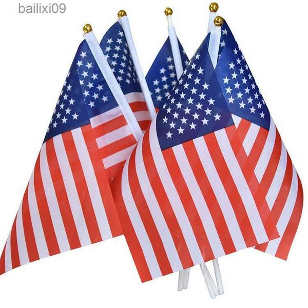 Decoración de fiesta 10pcs Banderas americanas Banderas del día de la independencia americana Animar 4 de julio Día nacional de EE. UU. Decoraciones de fiesta Banderas que agitan la mano americana T230522