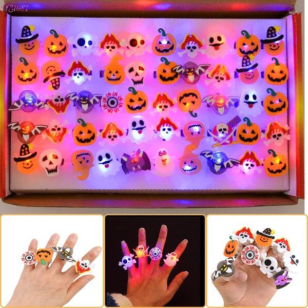 Décorations de fête 10pcs Décorations d'Halloween Creative Mignon Citrouille Fantôme Anneaux pour les enfants Lumineux LED Flash Bague