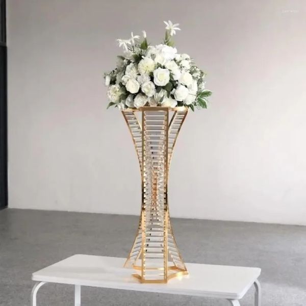 Décoration de fête 10pcs) Stand de fleurs en métal avec des vases de perles de cristal pour la table de mariage Road Lead Chandelier Pièce maîtresse 2654 LL