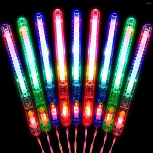 Décoration de fête 12pcs Sticks de baguettes à LED clignotantes.
