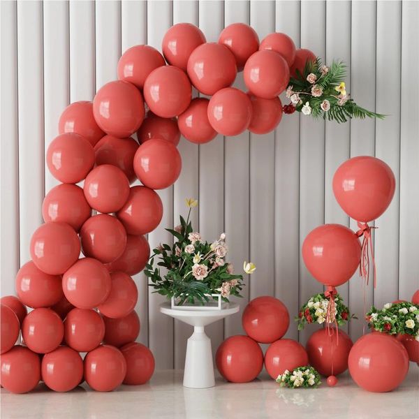 Decoración de fiestas 132pcs set de látex globo colgante giros decoraciones mascaradas para globos de cumpleaños techo