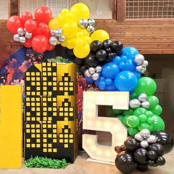 Décoration de fête 135pcs ballon utilisé pour les carnavals d'anniversaire fêtes de remise des diplômes vacances pour la fête des mères.