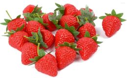 Décoration de fête 20 pièces fraises artificielles faux fruits en plastique réaliste rouge réaliste pour la cuisine à la maison