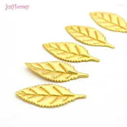 Feestdecoratie 200 % Metallic Gold Soft Fabric Tree Leaf Appliques enkelzijdige reliëf laurierblaadjes voor huis slingers krans krans decor