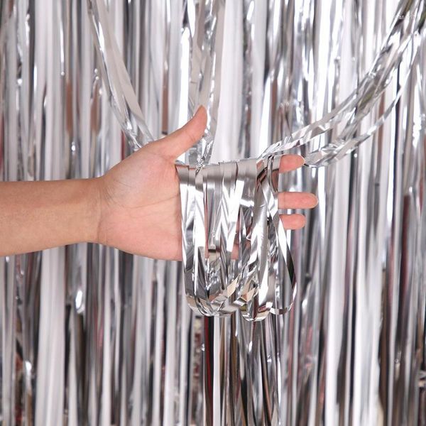 Décoration de fête 2pcs / 4pcs Silver Metallic Fringe Rideau Brillant Aluminium Shimmer Porte Fenêtre Pour Anniversaire Décoration De MariagePartie