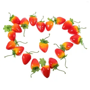 Feestdecoratie 3 pakketten gesimuleerde aardbeien kunstmatige kleine fruitdecoratie kit decoraties fruit model ornament doen alsof speelgoedschuim