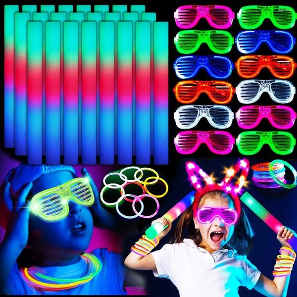 Décoration de fête 30pcs Glow Pack LED Sticks Sticks Lights Up Lunes Bracelets néon dans les fournitures sombres Rave de mariage d'anniversaire