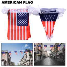 Party Decoration 4th American Flag 14*21 20pcs Desk Vlag American US/USA Verenigde Staten van Amerika Square Table vlag Desk Triangle Flag T230522