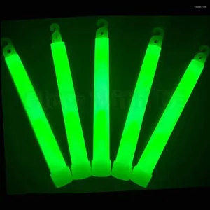 Décoration de fête 6 pouces Glow Light Sticks Stick chimique d'urgence 15cm pour la pêche Randonnée Camping SOS Gear Kit de survie en plein air militaire