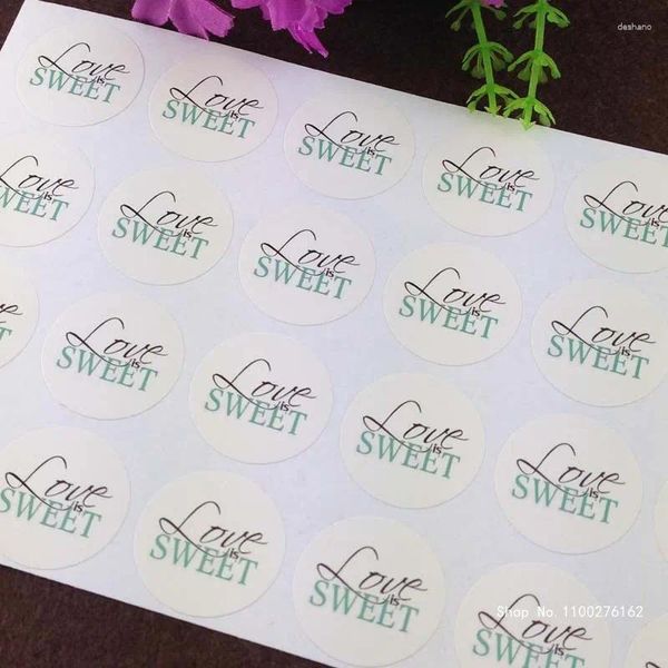 Decoración de fiestas 600pcs/Lot Round 'Love is Sweet' Pegatina para productos hechos a mano/etiqueta de sello de regalo