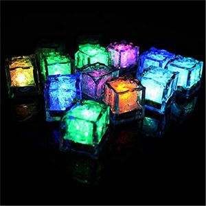 Feestdecoratie aoto kleuren mini romantische lichtgevende kunstmatige ijs kubus flash led licht bruiloft Christus C1221