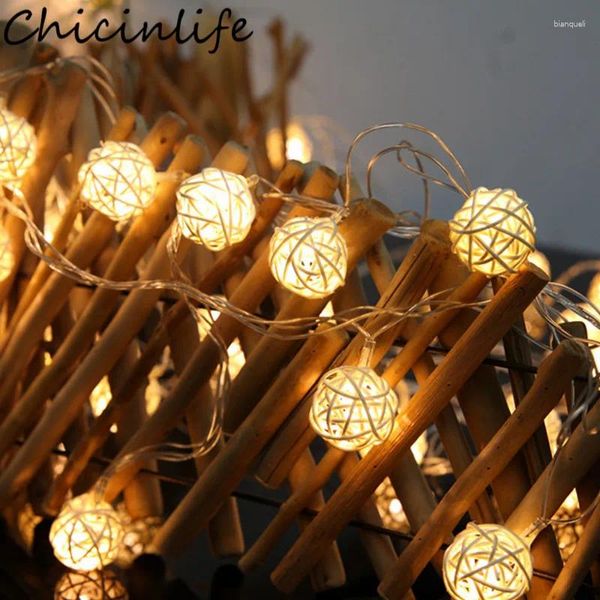 Party Decoration Chicinlife 1set Rattan Ball LED LUMILES LUMIÈRES ANNIVERTS BLANC WHITE FAIRY LUMIÈRE MÉDIAGE DE FOLMES DE FOLM AGRES