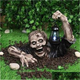 Decoración de fiesta Creativo Halloween Zombie Terror Scary Horror Decor Light Lantern Estatua para el hogar Jardín al aire libre Patio exterior 220901 Dhugm