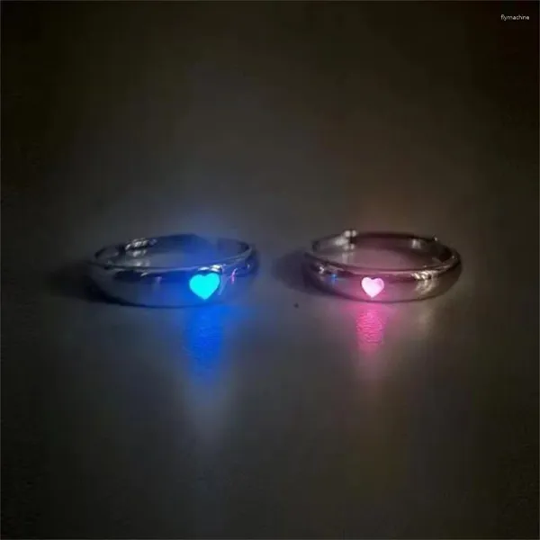 Bague en forme de cœur pour décoration de fête, bijoux Blu-ray Noctilucent, lumineux, Couple réglable, en alliage à la mode, cadeau