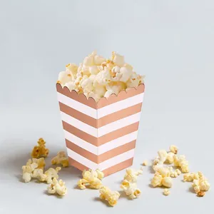 Feestdecoratie JQSYRISE 8 stuks Rosegoud Gestreepte Popcorn Dozen Bruiloft Kinderen Verjaardag Decor Baby Douche Bonbondoos Zakken Filmbenodigdheden