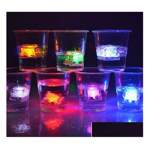 Feestdecoratie Led-ijsblokjes Bar Flash Veranderende Kristallen Kubus Wateractief Licht-Up 7 Kleur Voor Romantische Bruiloft Kerstcadeau Drop De Otjjq