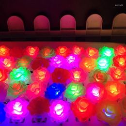 Decoración de la fiesta Flower Led Light Up Anillo de dedo Glow Elástico Rave parpadeando luces suaves para Halloween Disco