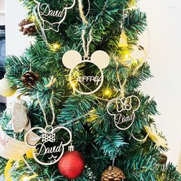 Feestdecoratie gepersonaliseerde kerstsneeuwflakbal aangepaste laser gesneden baubbles verschillende naam ornament boom houten tags